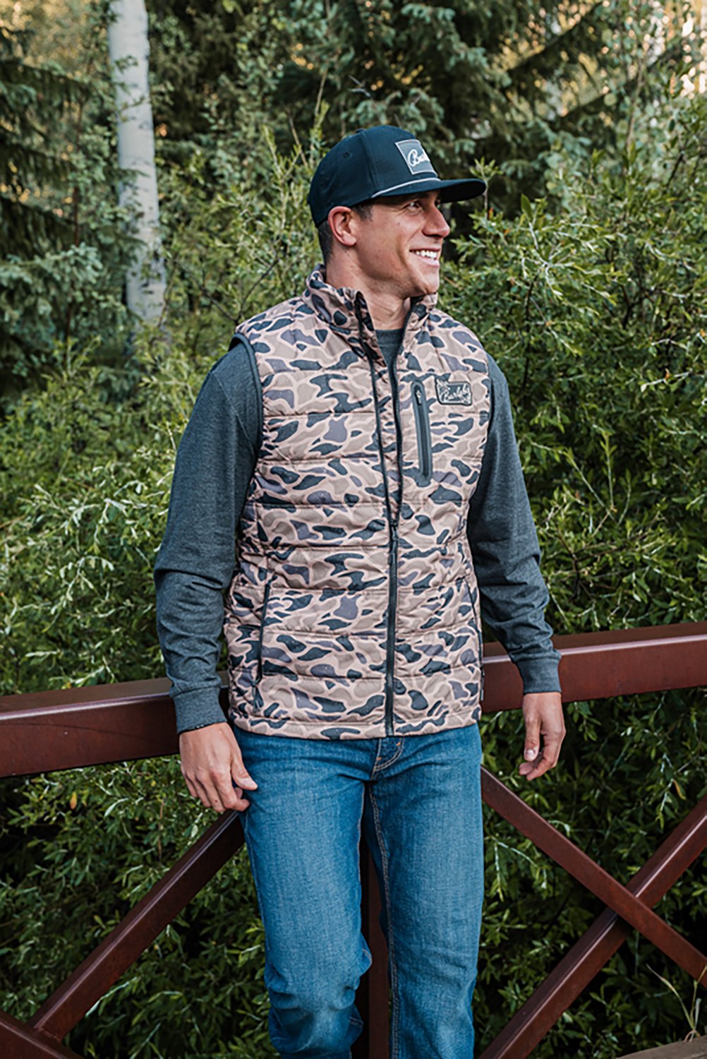 BURLEBO Men’s Puffer Vest - view number 5