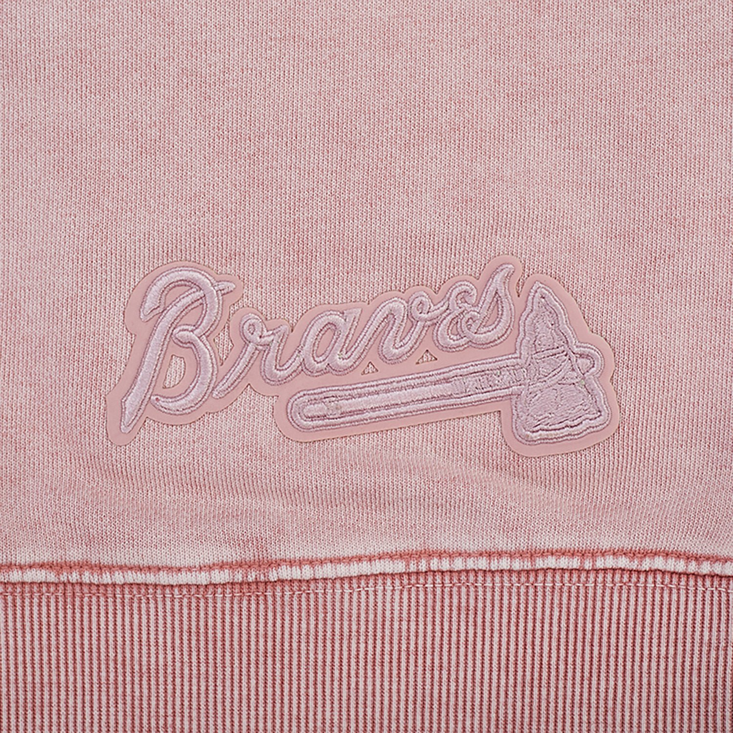 Pro Standard Women's Atlanta Braves Washed Classic Enzyme Wash Long Sleeve Hoodie - view number 4