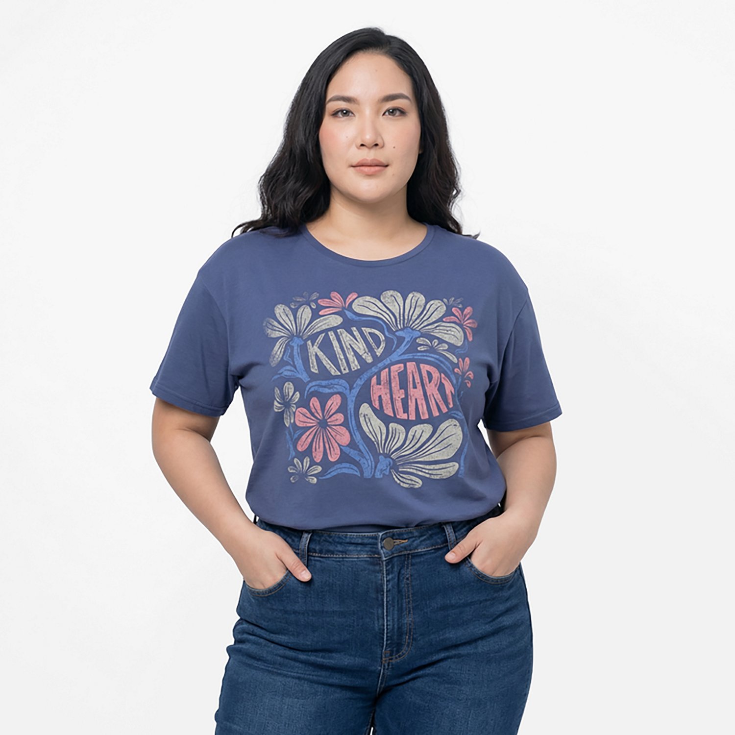 Live Outside the Limits Women's KIND HEART T-shirt - view number 2