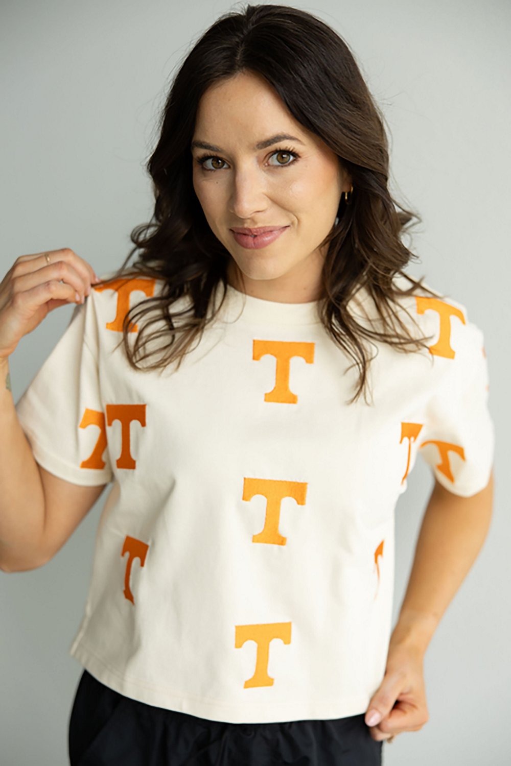 Gameday Social Women’s Tennessee Ritter Multi‑Color Graphic Crop T‑Shirt - view number 2