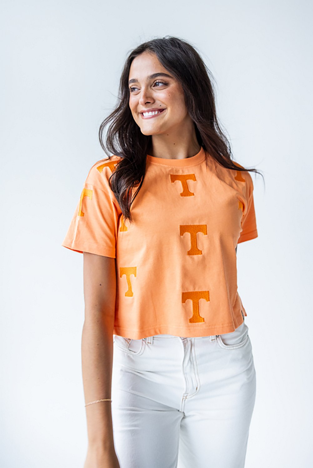 Gameday Social Women’s Tennessee Volunteers Ritter Repeat Graphic Crop T‑Shirt - view number 2