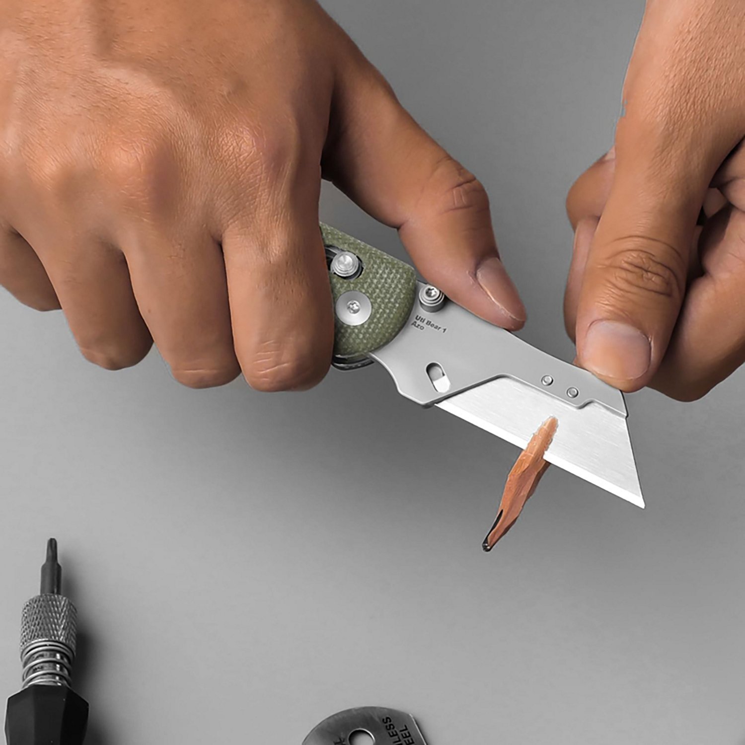 Kizer Drop Bear Folding Utility Knife - view number 8