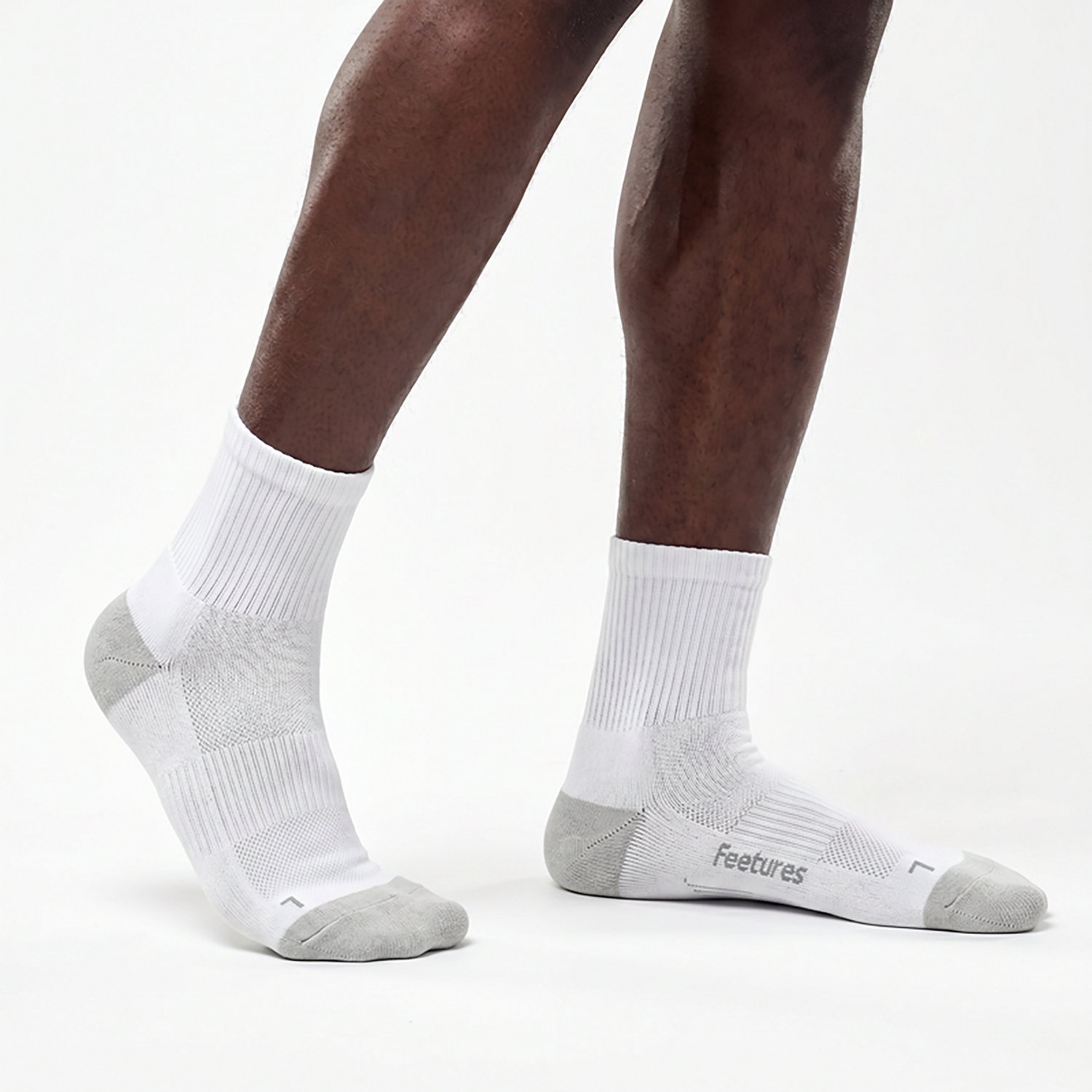 Feetures Adults' Elite Max Cushion Quarter Socks - view number 6