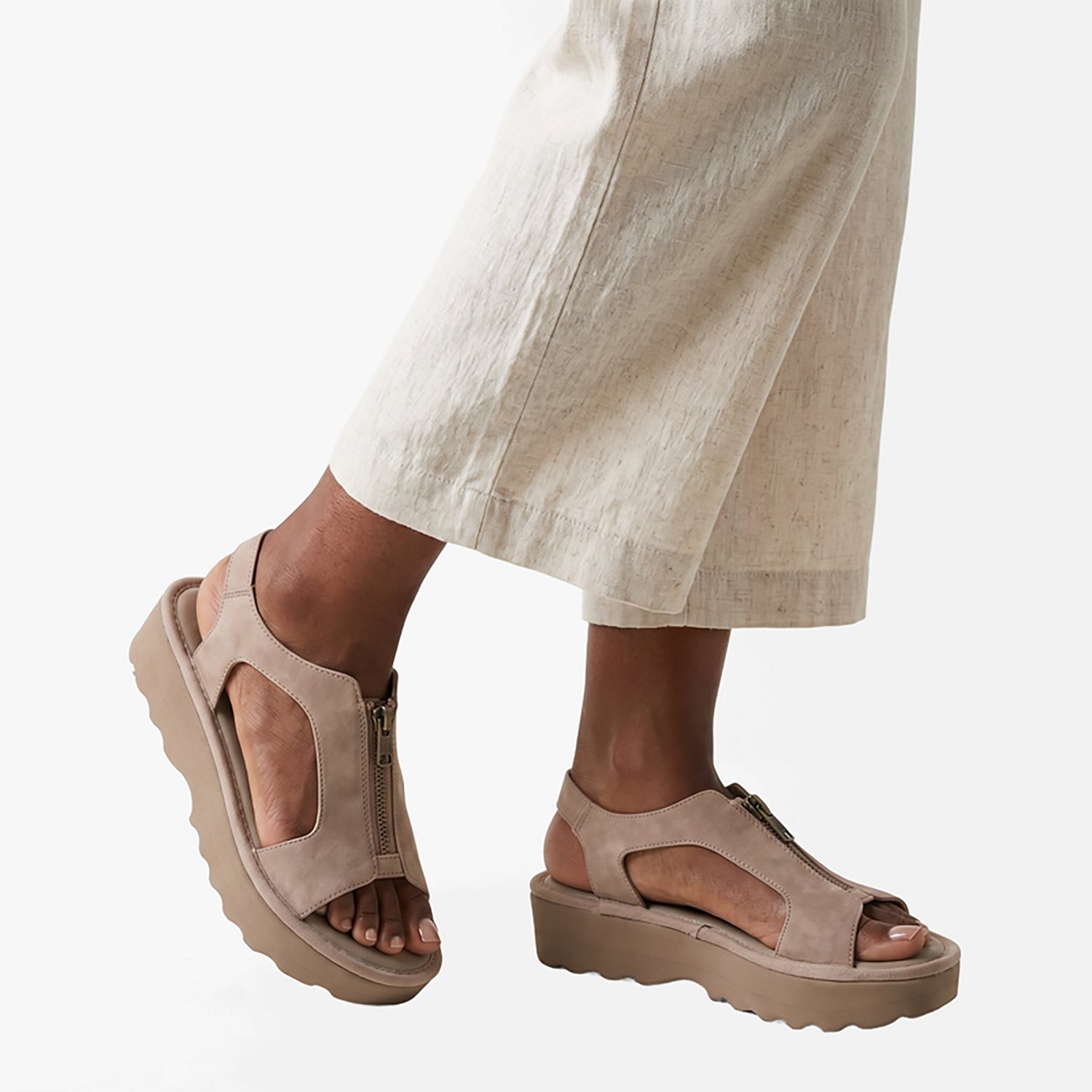 Bear Paw Women's Venice Sandals - view number 8