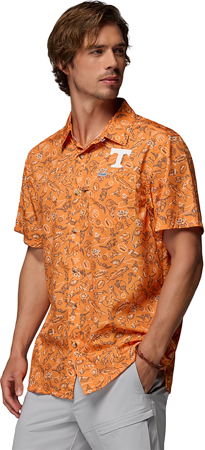 Columbia Sportswear Men's University of Tennessee Collegiate PFG Super Slack Tide Livin Print Shirt - view number 3
