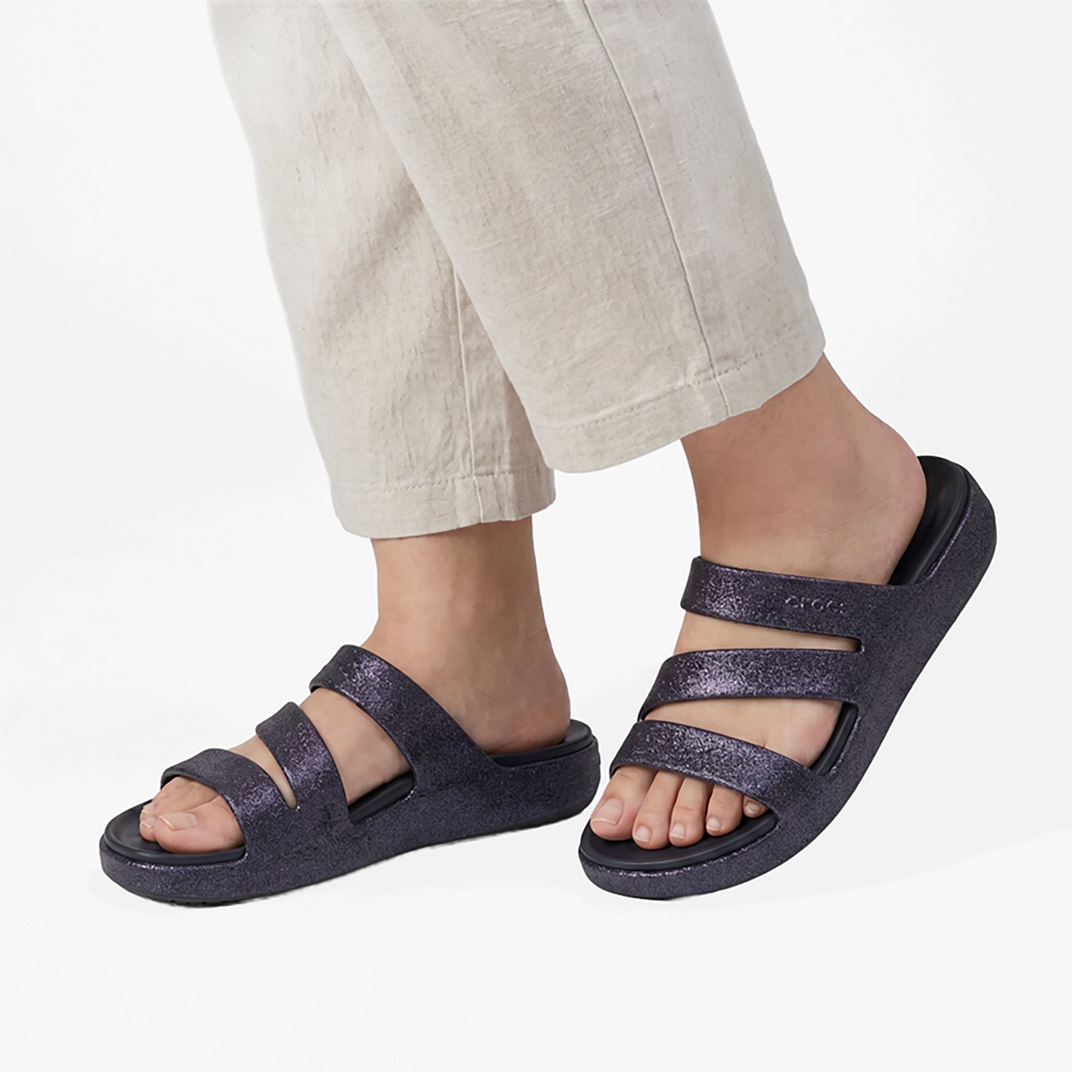Crocs Women's Getaway Glimmer Strappy Sandals - view number 7