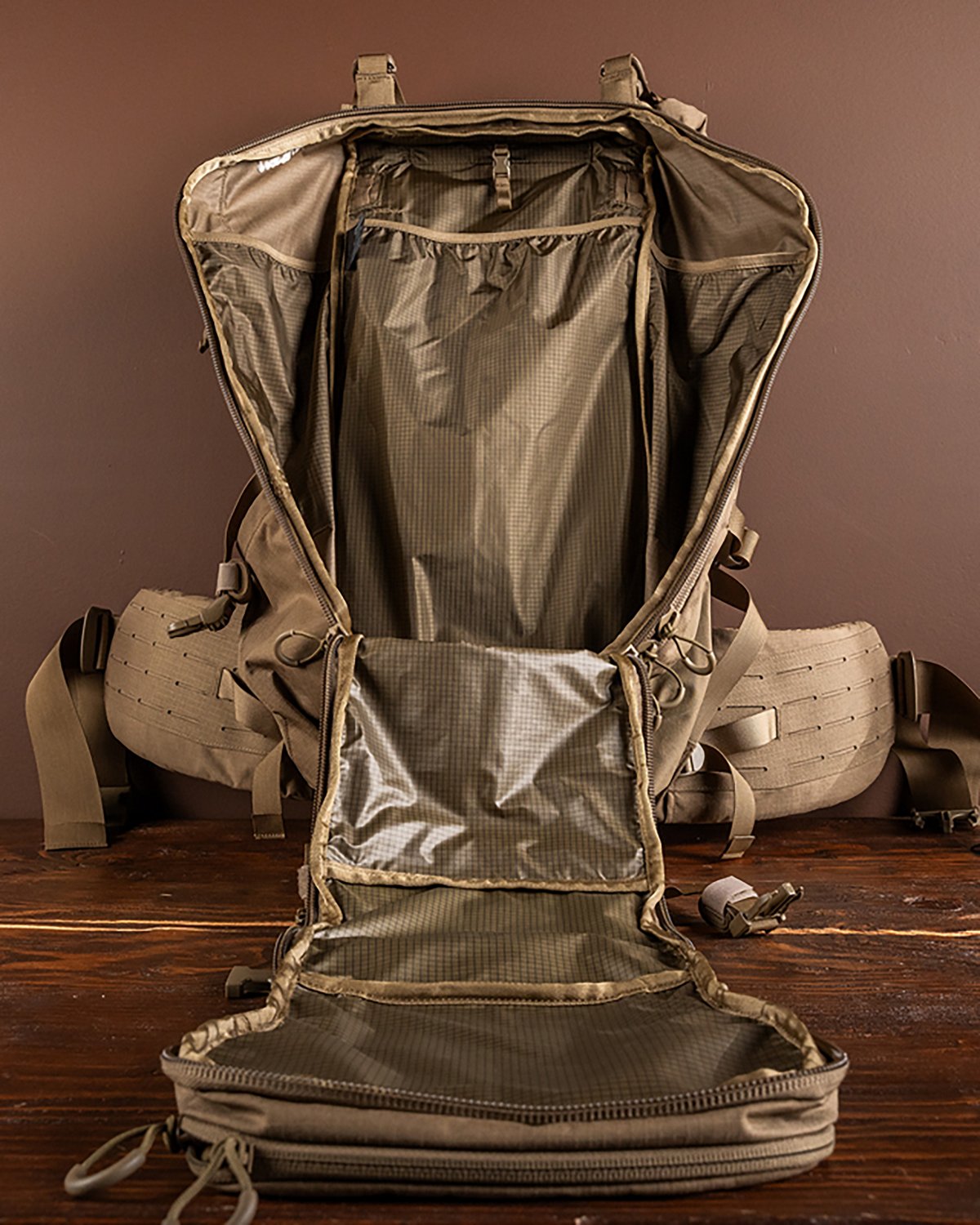 Eberlestock Brute 3500 Hunting Pack - view number 3