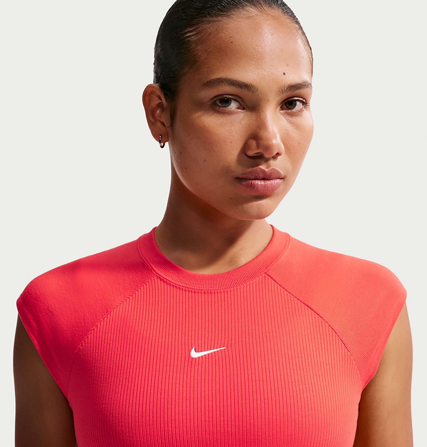 Nike Women's Sportswear Chill Knit Tight Ribbed T-shirt - view number 5