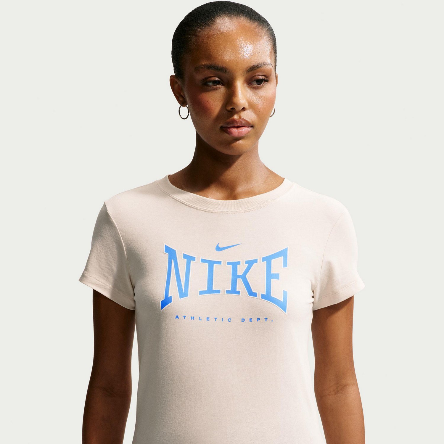 Nike Women's Sportswear Slim Graphic T-shirt - view number 3