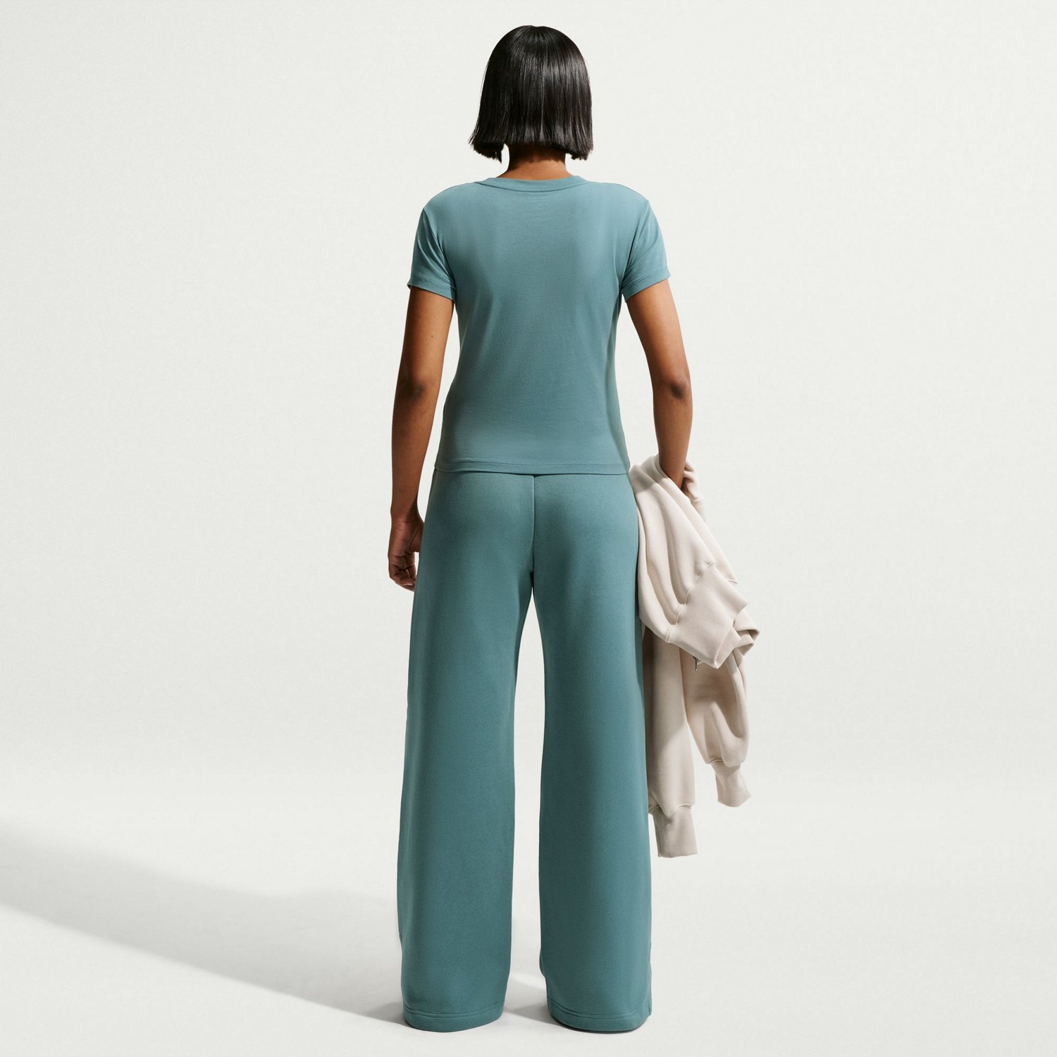 Nike Women's Sportswear Slim Graphic T-shirt - view number 2