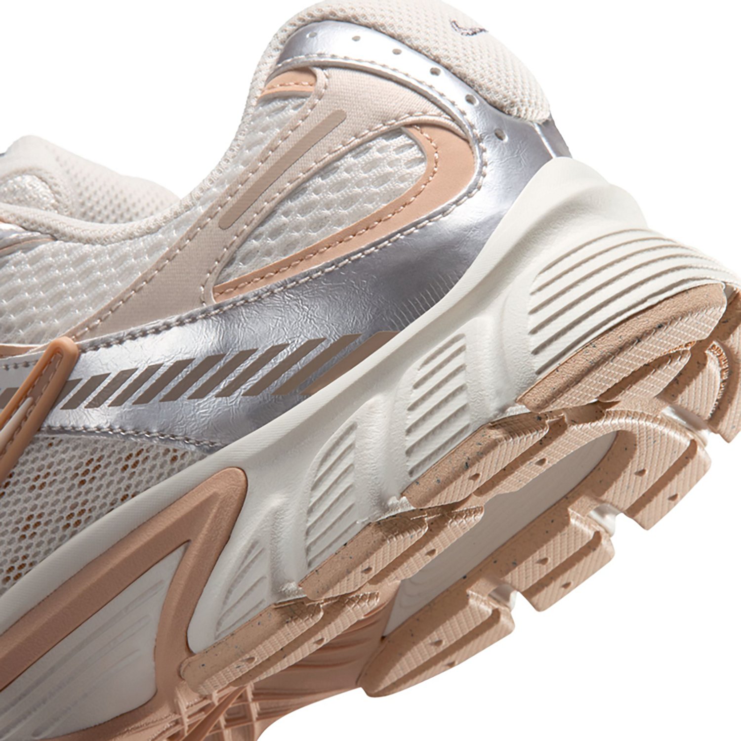 Nike Women's V5 Runner Shoes - view number 7