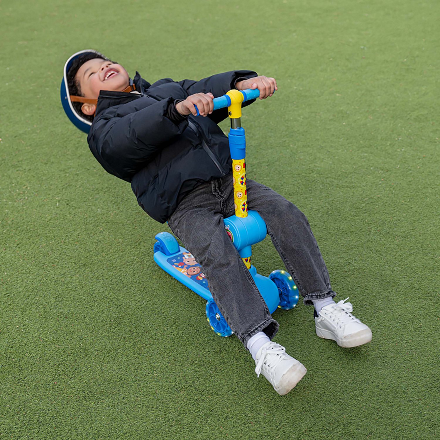 Jetson Kids' Cocomelon 2-in-1 Kick Scooter - view number 5