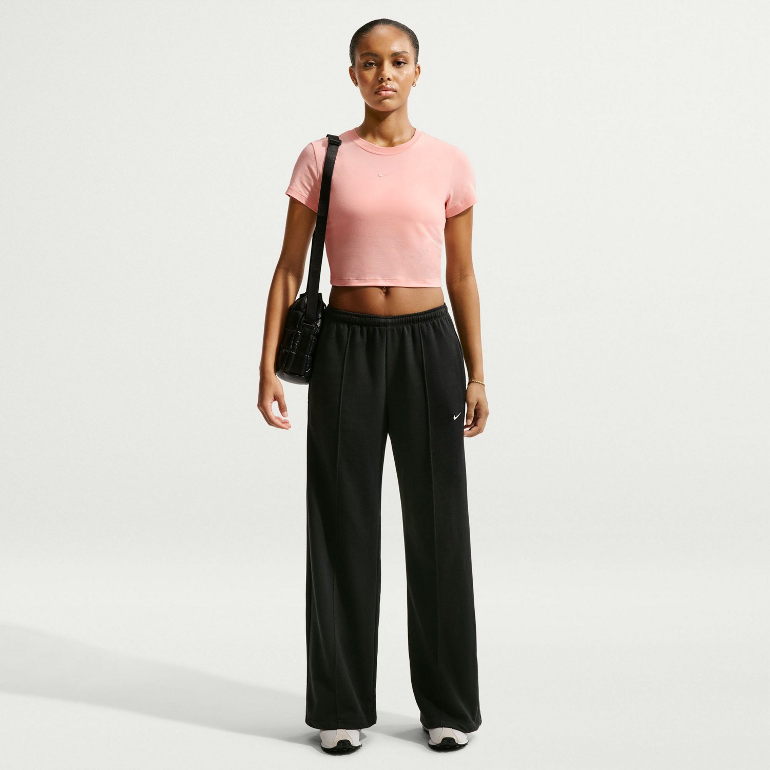 Nike Women's Sportswear Chill Knit Cropped T-shirt