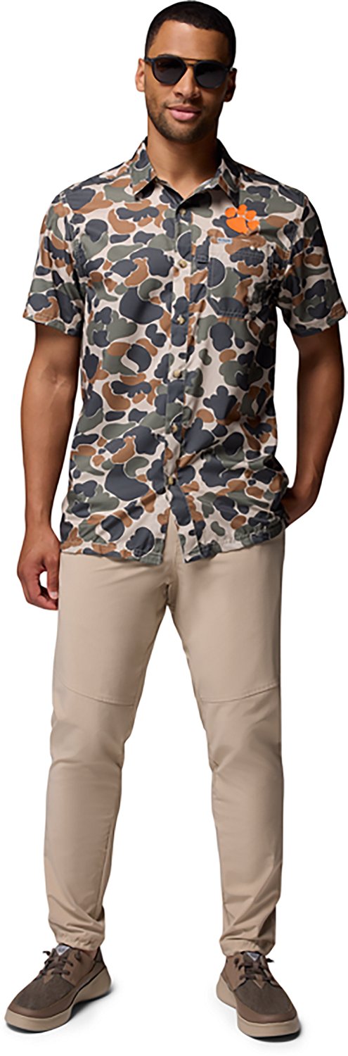 Columbia Sportswear Men's Clemson University Collegiate PFG Super Slack Tide Camo Shirt - view number 7