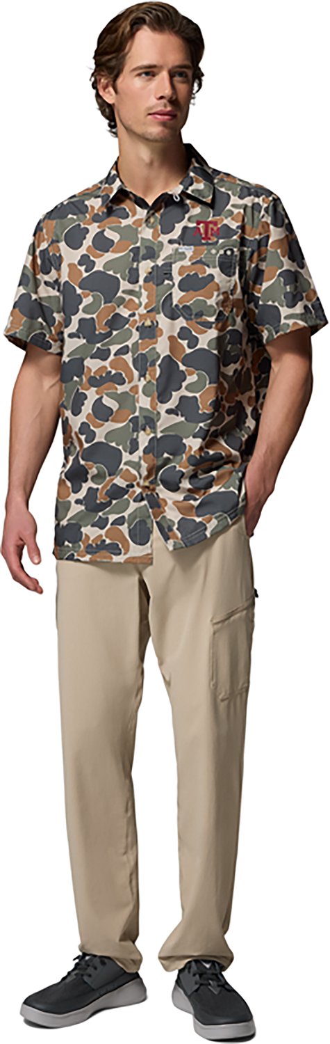 Columbia Sportswear Men's Texas A&M University Collegiate PFG Super Slack Tide Camo Shirt