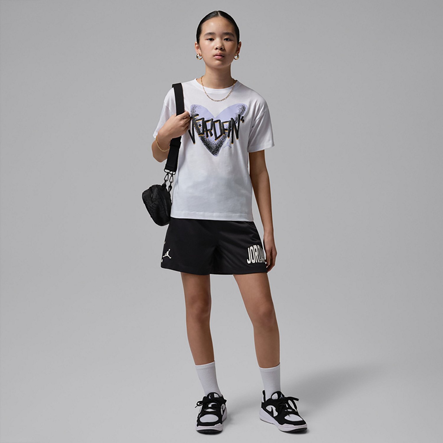 Jordan Girls' Heart Sketch T-shirt - view number 4
