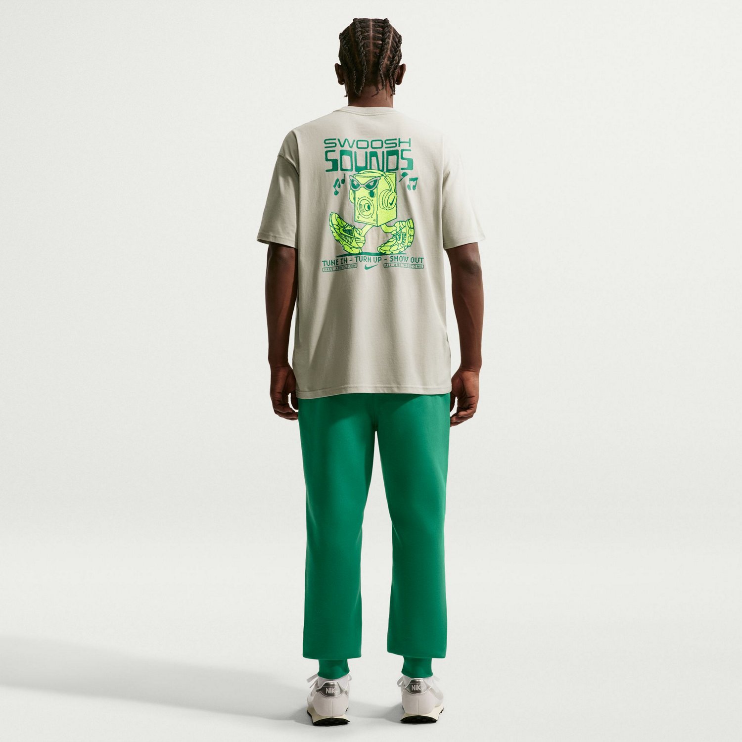 Nike Sportswear Men’s Short Sleeve T‑Shirt - view number 2