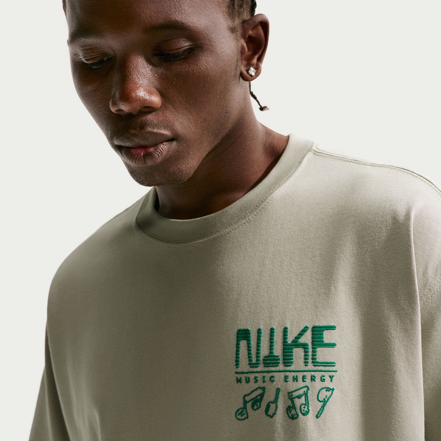 Nike Sportswear Men’s Short Sleeve T‑Shirt - view number 3