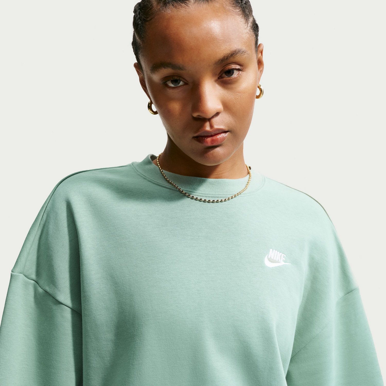 Nike Women's Sportswear Clube Fleece Loose Crew-Neck Sweatshirt - view number 3