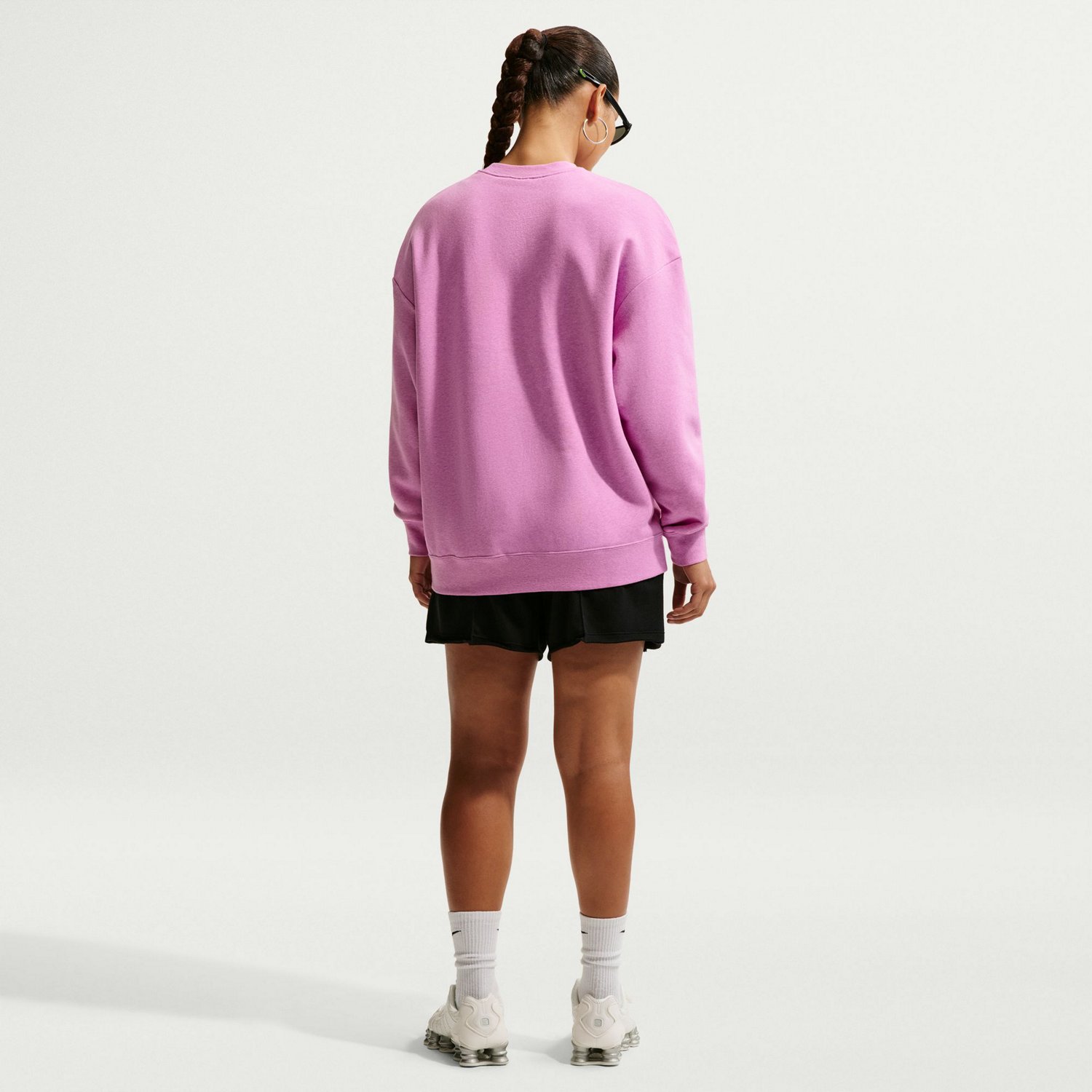Nike Women's Sportswear Clube Fleece Loose Crew-Neck Sweatshirt - view number 2