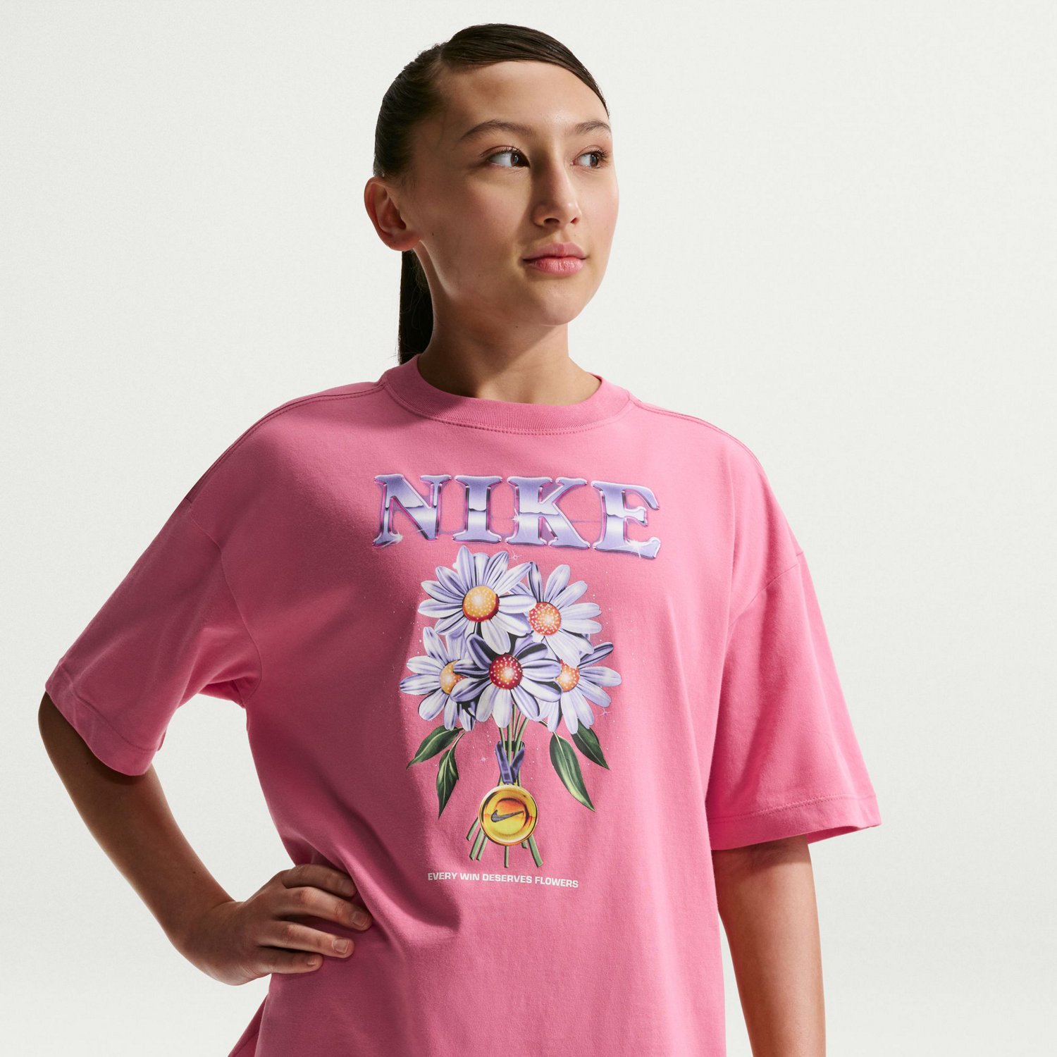 Nike Sportswear Girls’ Oversized Short Sleeve T‑Shirt - view number 3