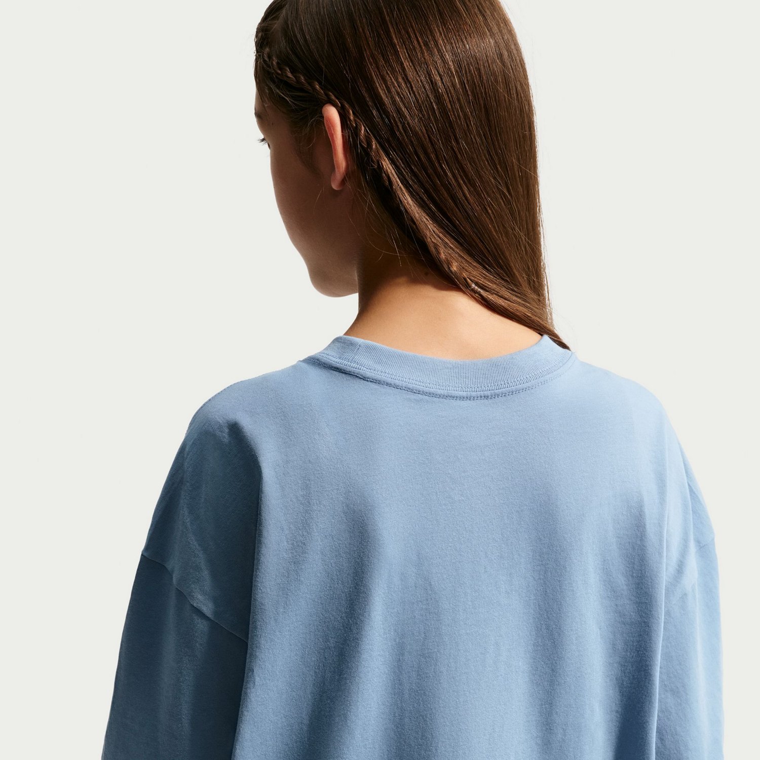 Nike Sportswear Girls’ Oversized Short Sleeve T‑Shirt - view number 4