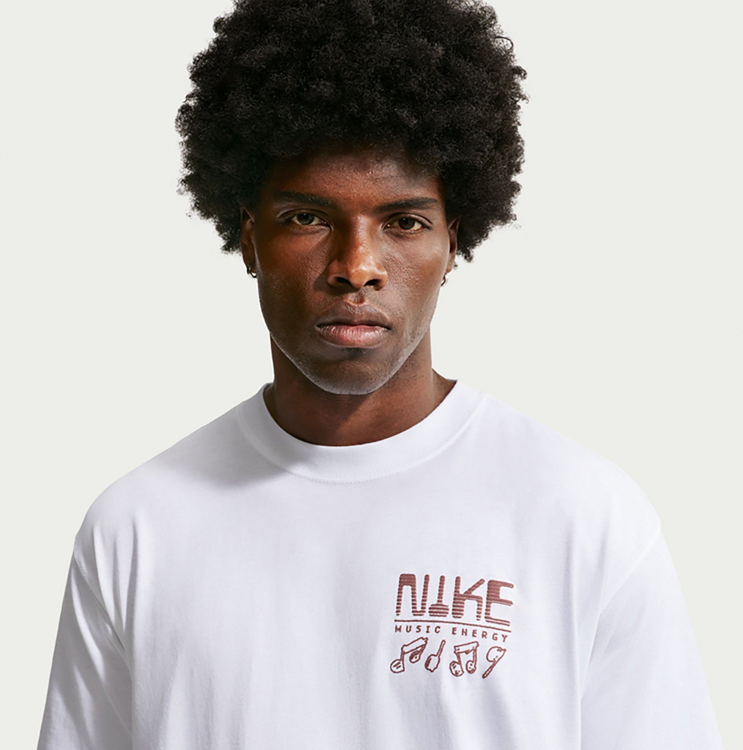 Nike Sportswear Men’s Short Sleeve T‑Shirt - view number 3