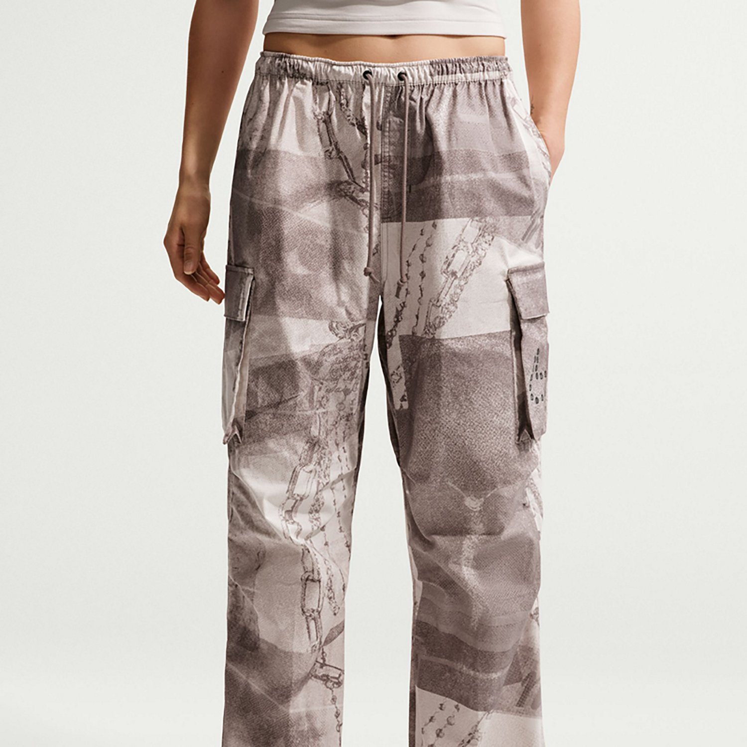 Nike Women's Sportswear Mid-Rise Oversized Cargo Pants - view number 3