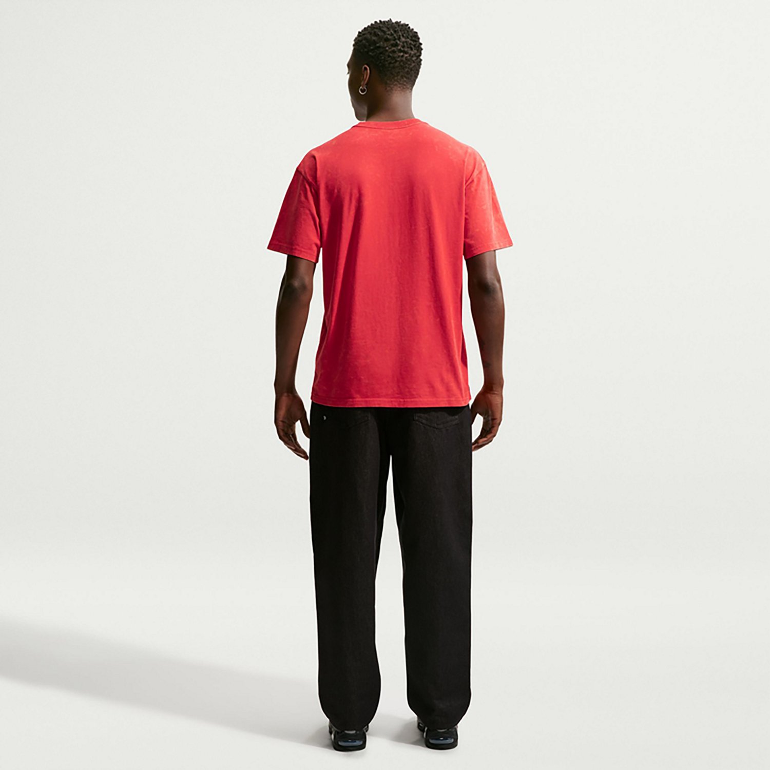 Nike Sportswear Men’s Vintage‑Washed Short Sleeve T‑Shirt - view number 2