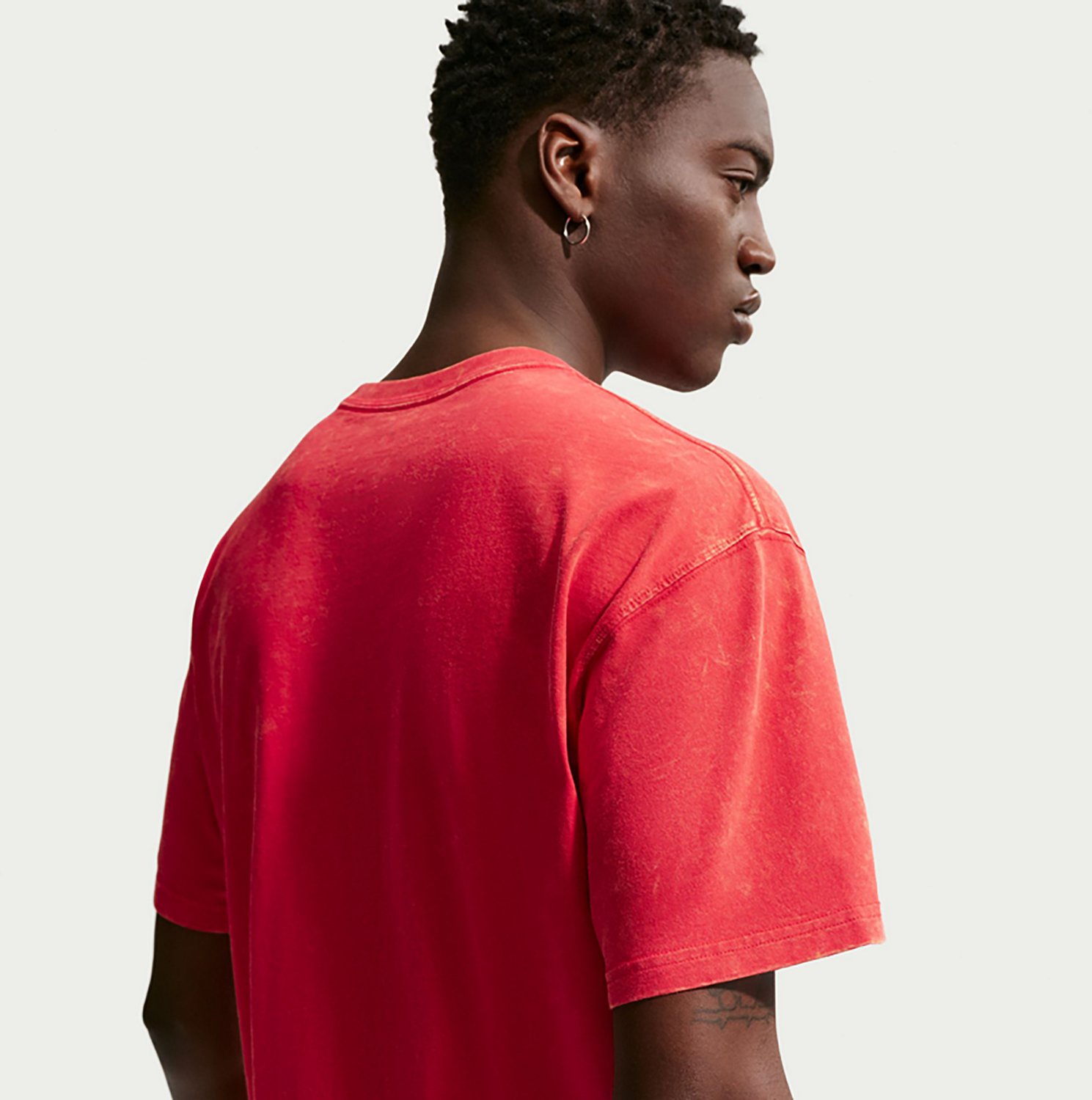 Nike Sportswear Men’s Vintage‑Washed Short Sleeve T‑Shirt - view number 4