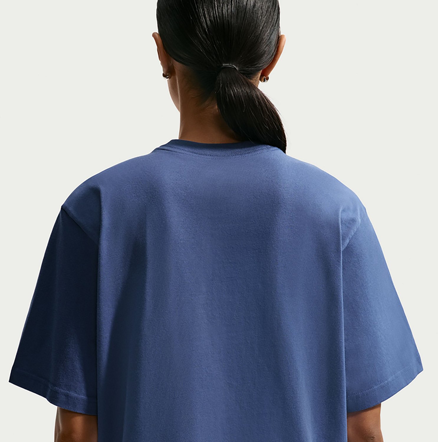 Nike Women's Sportswear Classic Loose Graphic T-shirt - view number 4