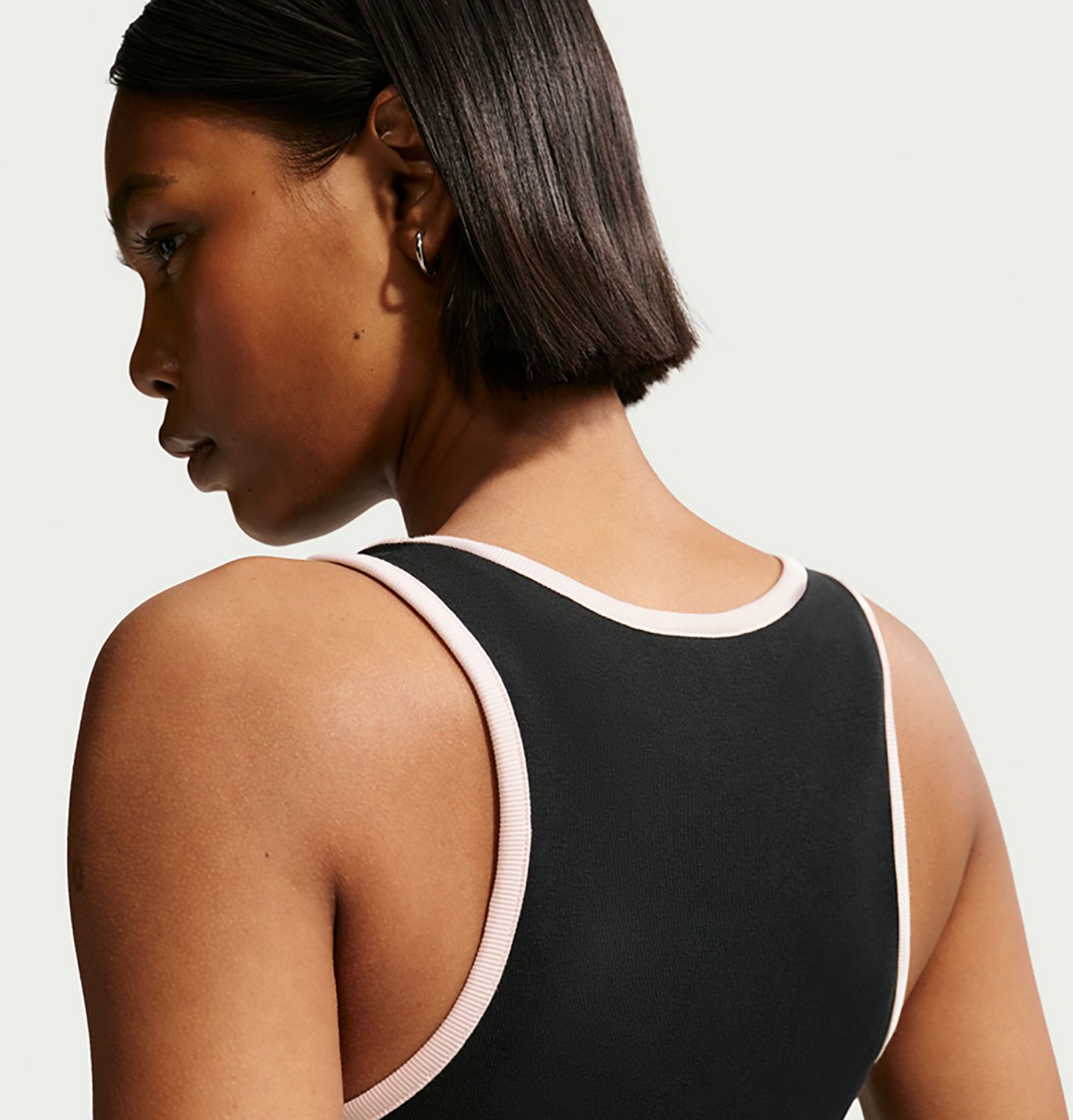 Nike Sportswear Women’s Tight Graphic Tank Top - view number 4