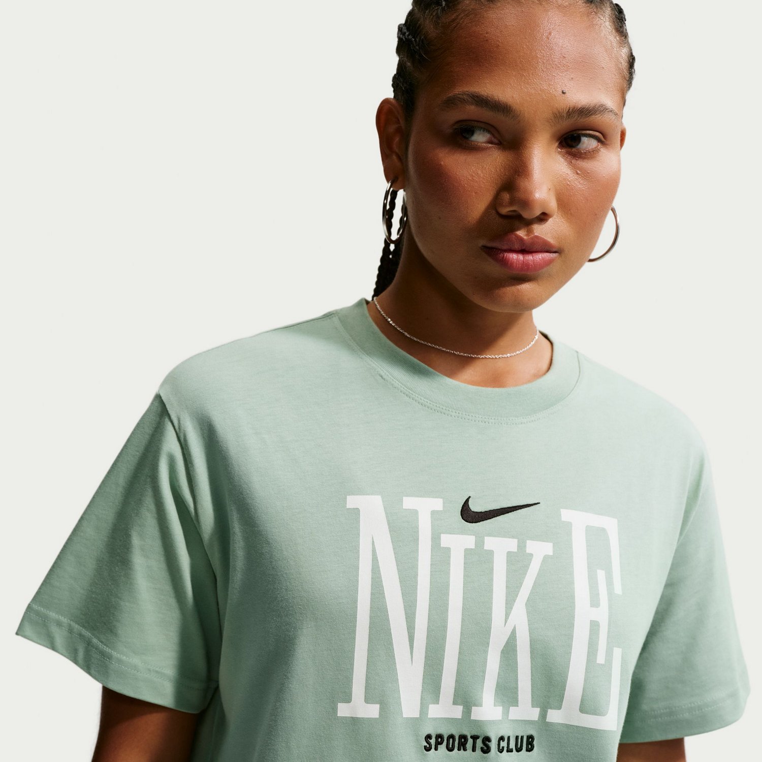 Nike Women's Sportswear Classic Oversized Graphic T-shirt - view number 5