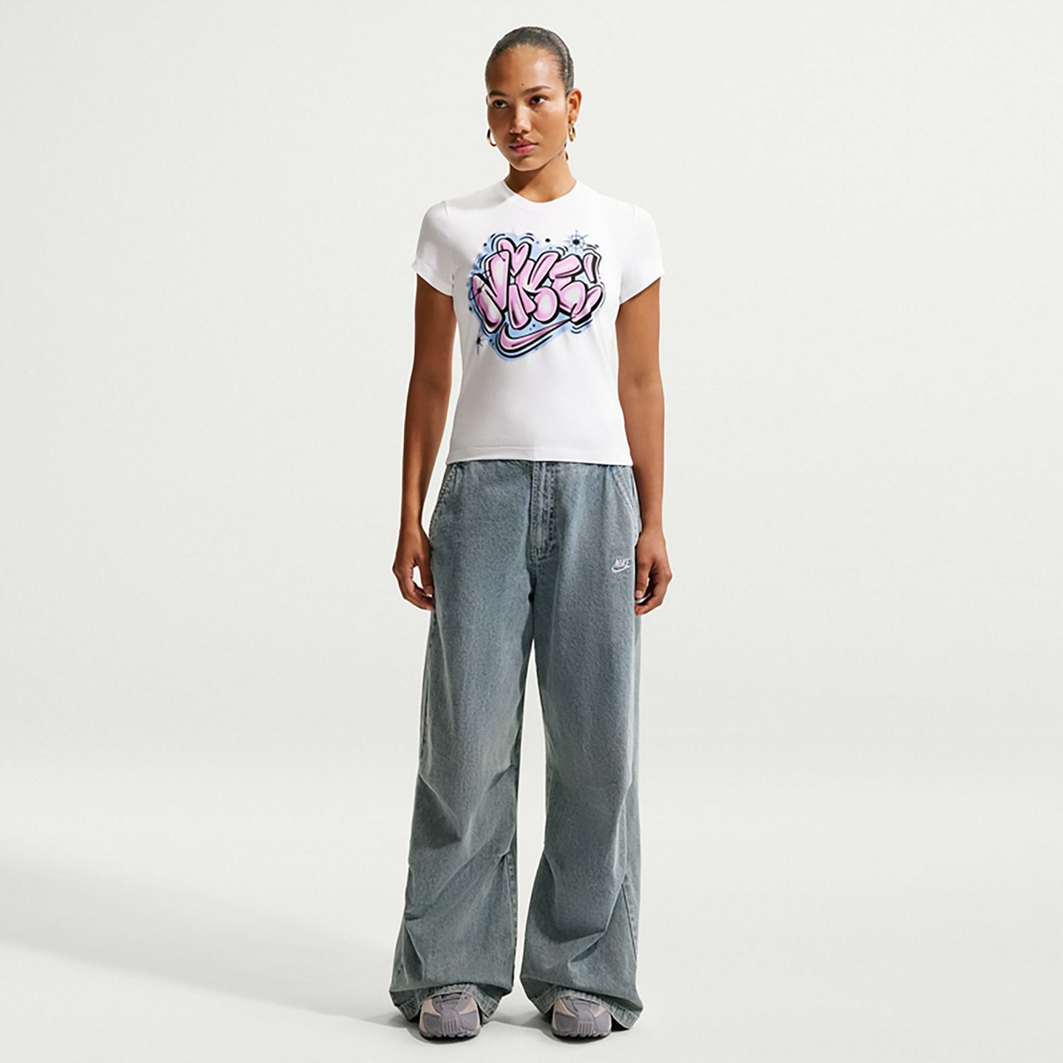 Nike Women's Sportswear Chill Knit Slim Cropped Graphic T-shirt