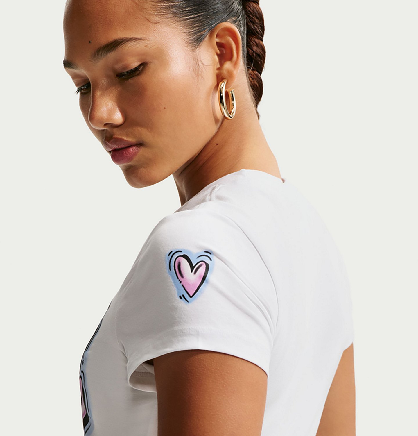 Nike Women's Sportswear Chill Knit Slim Cropped Graphic T-shirt