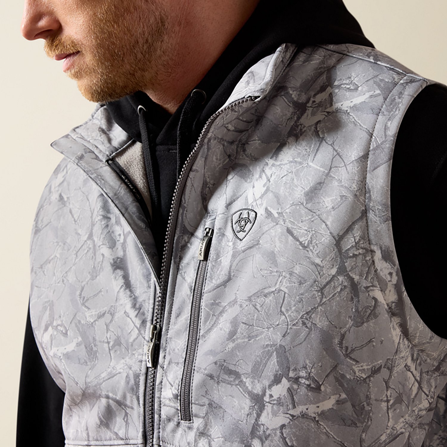 Ariat Men's Logo Camo Softshell Vest