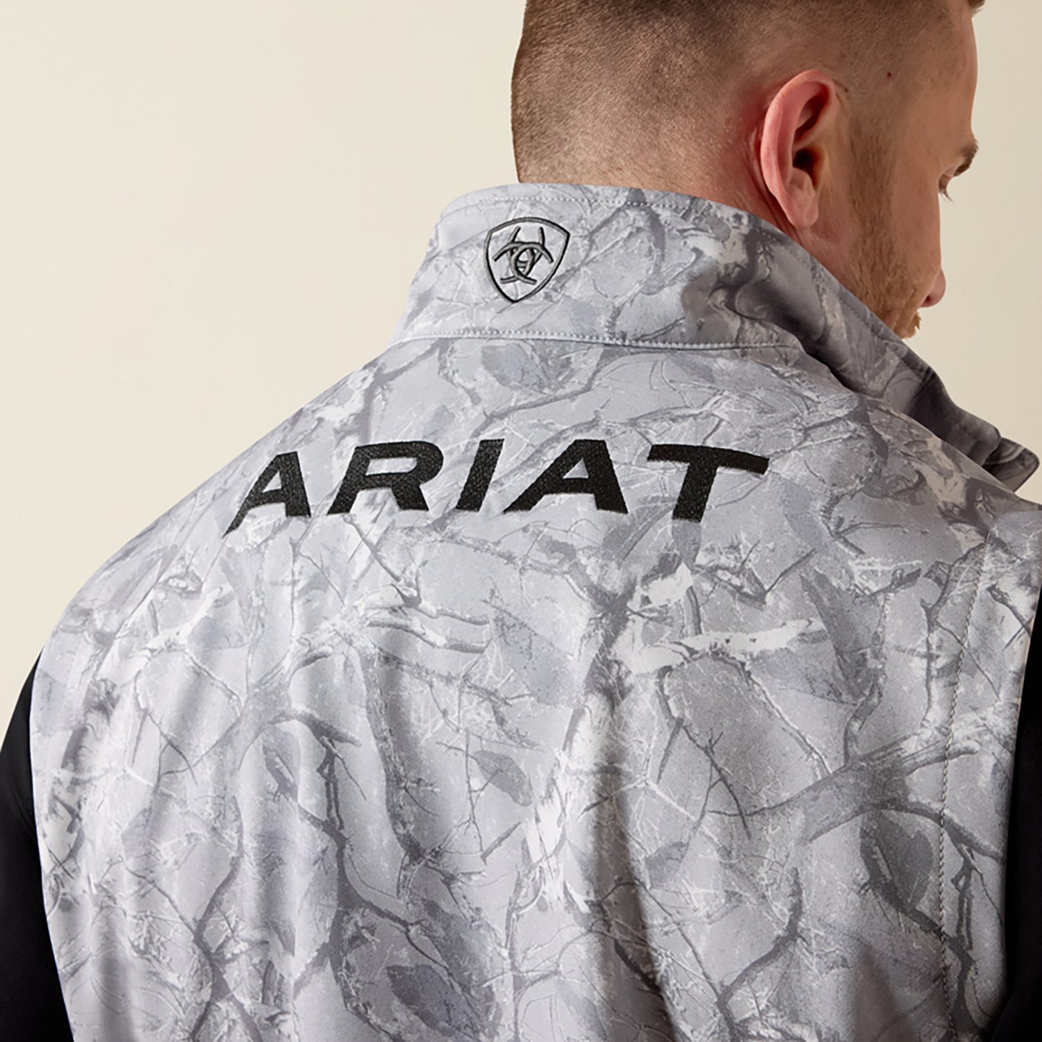 Ariat Men's Logo Camo Softshell Vest
