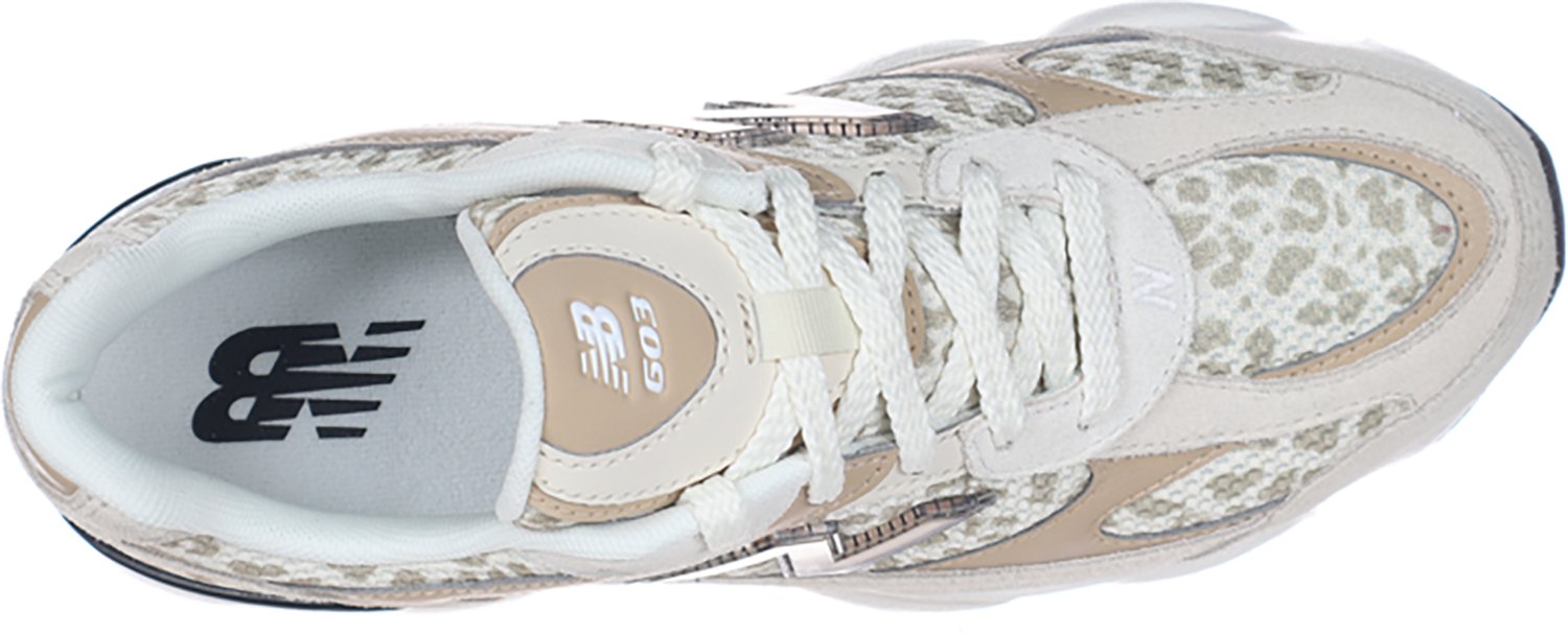 New Balance Women's 603 Shoes - view number 4