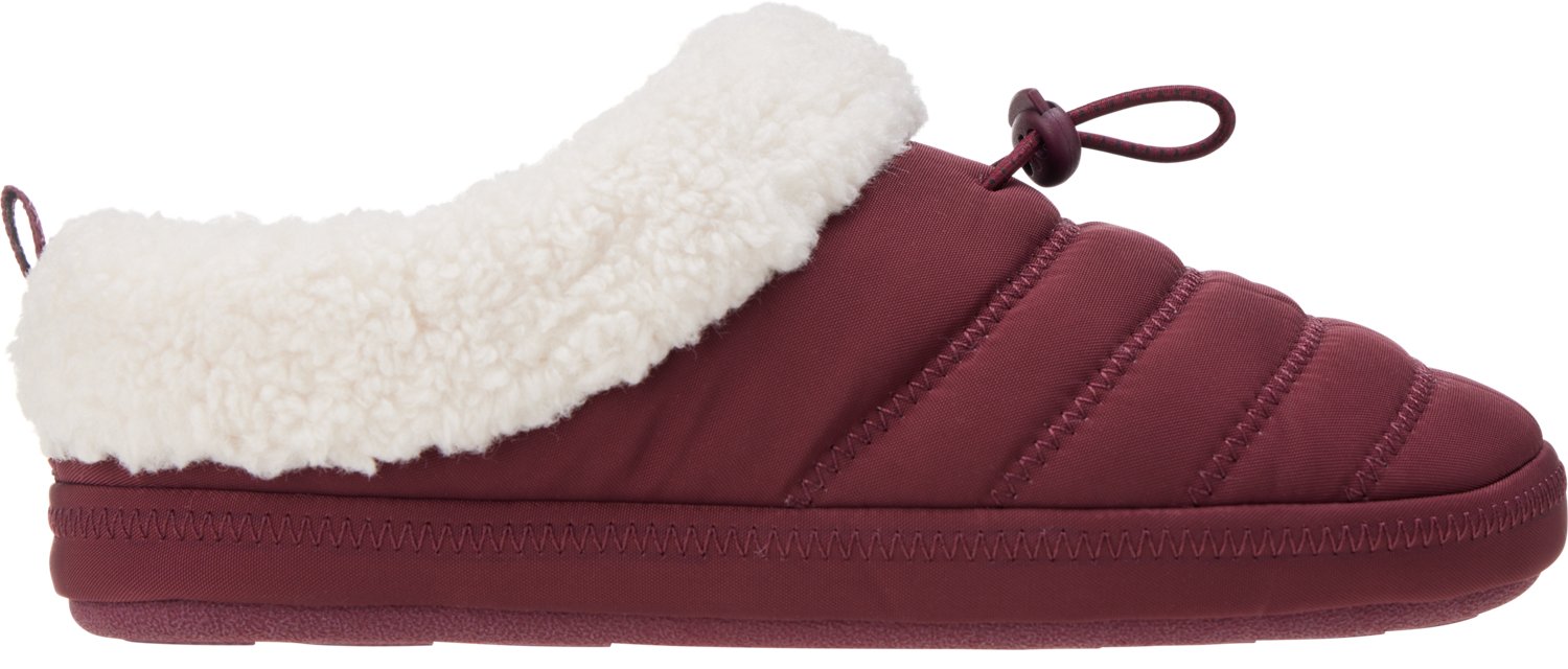 Magellan Outdoors Women's Cozy Quilted Slipper