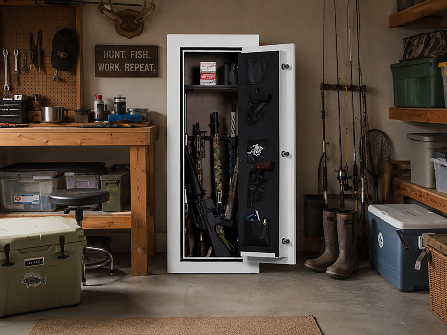 Winchester 18-Gun Safe - view number 6