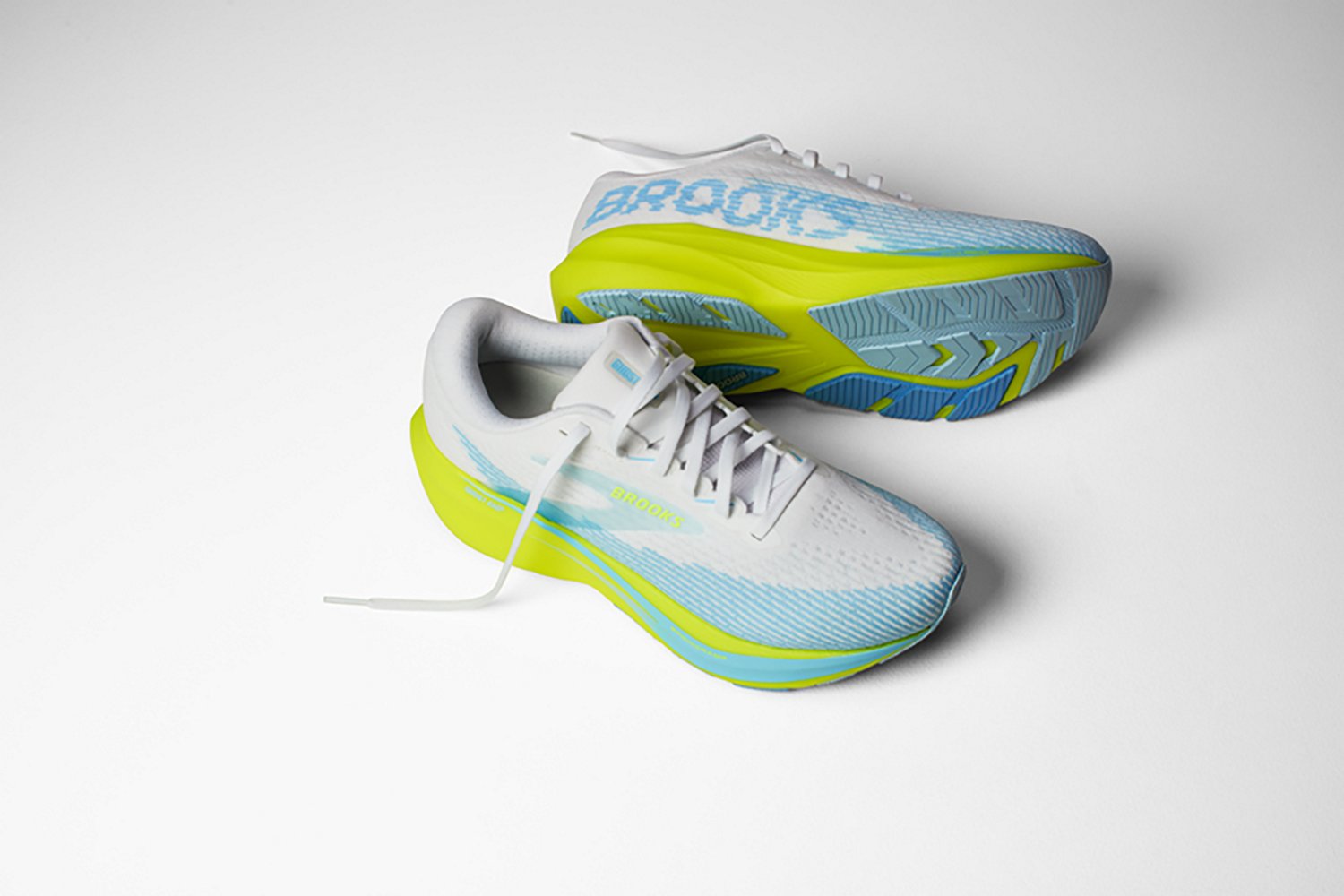 Brooks Womens Ghost AMP Cushioned Road Running Shoes - view number 8