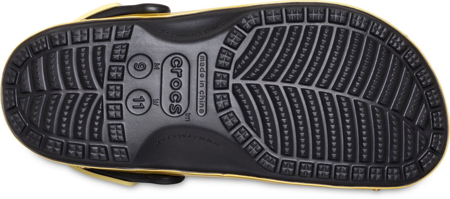 Crocs Adults' New Orleans Saints Classic Clogs - view number 6