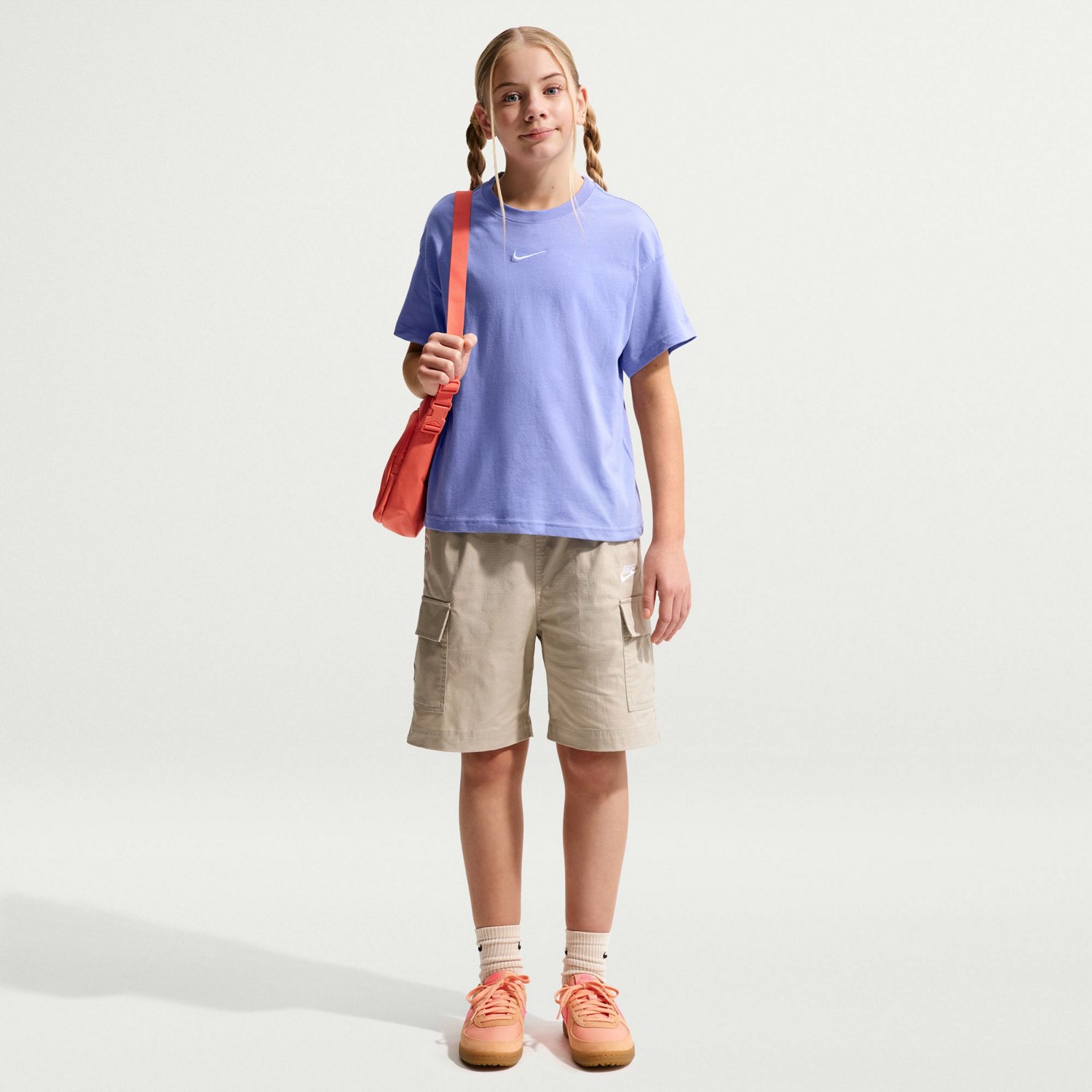 Nike Girls' Sportswear Boyfriend Essential Tee LBR