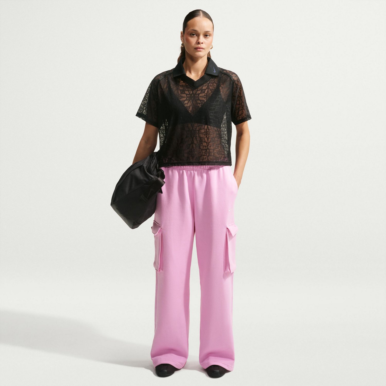 Nike Women's Sportswear Phoenix Fleece Mid-Rise Oversized Cargo Pants