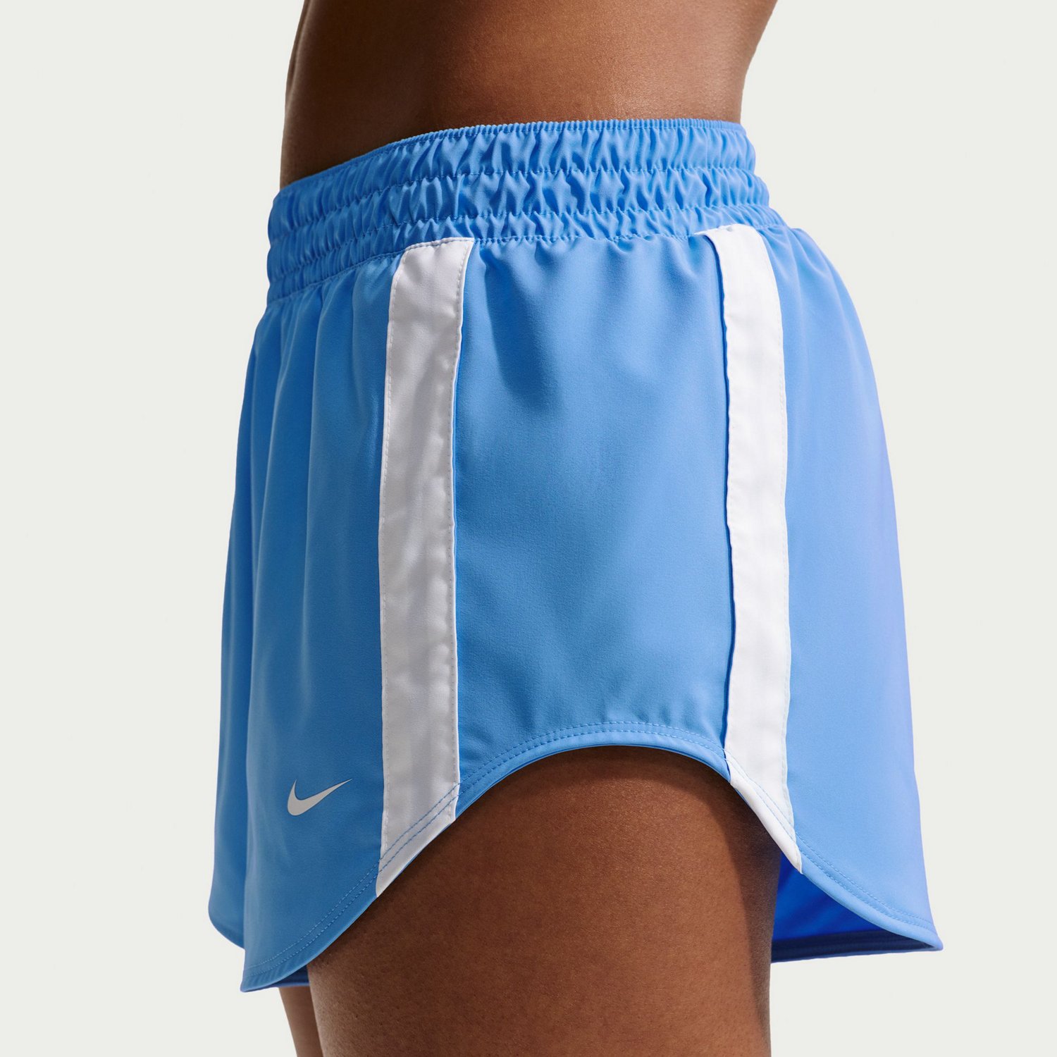 Nike Women's One Woven Shorts 3 in - view number 4