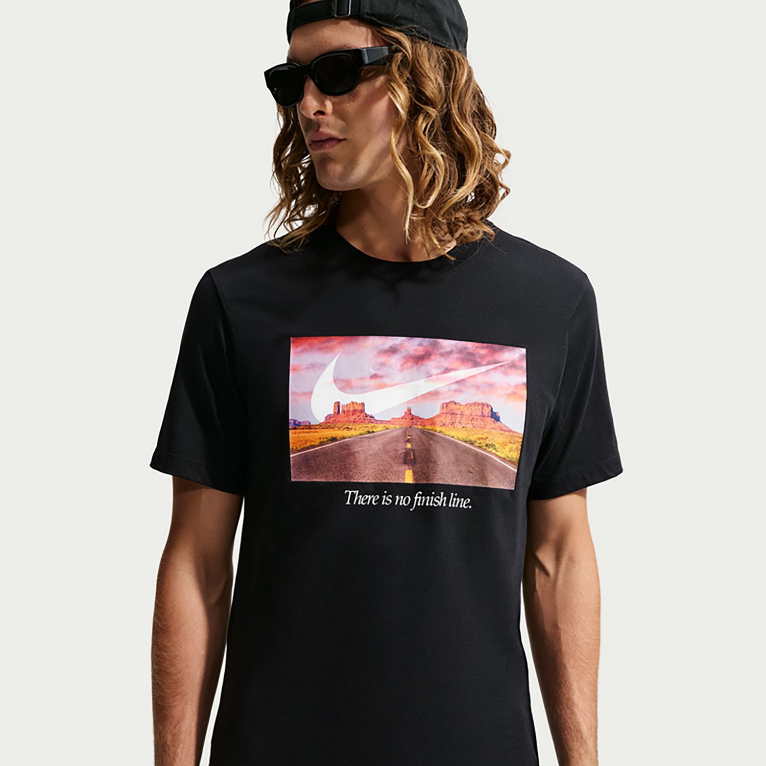 Nike Men's Sportswear Club Photo T-shirt