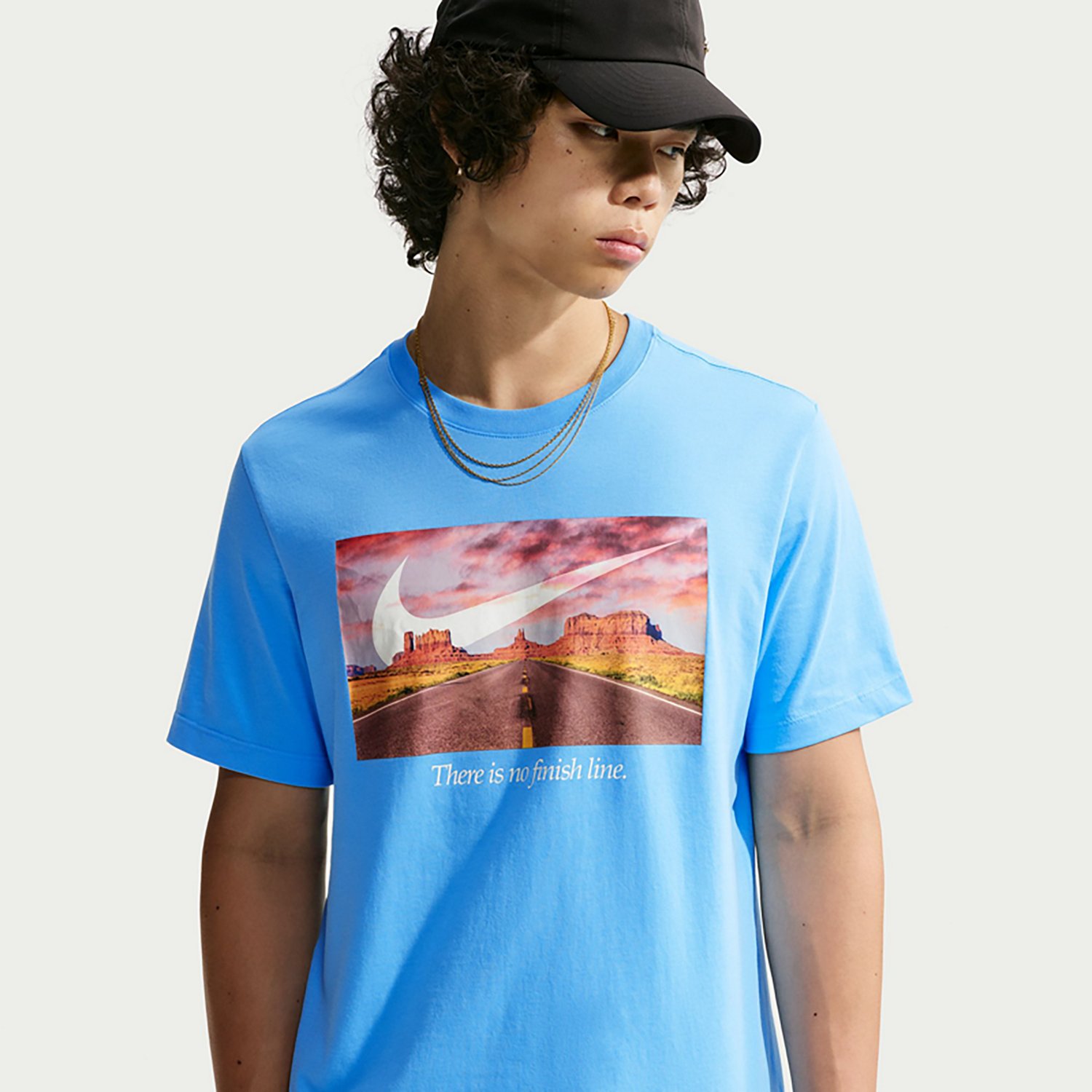 Nike Men's Sportswear Club Photo T-shirt