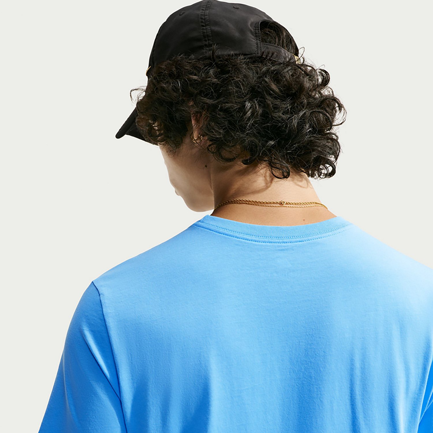 Nike Men's Sportswear Club Photo T-shirt - view number 4