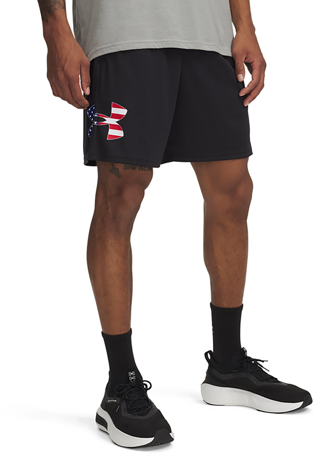 Under Armour Men's Freedom Tech Big Flag Logo Shorts 7