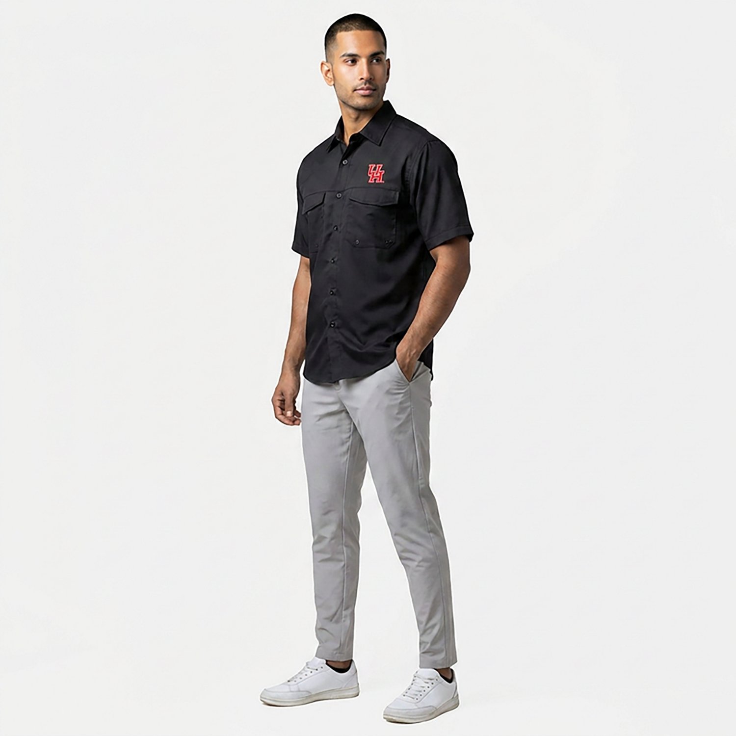 Antigua Men's University of Houston Game Day Woven Fishing Shirt